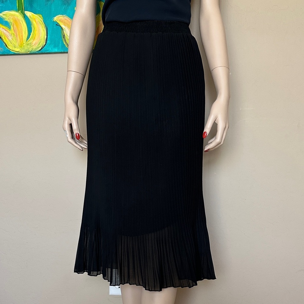 Luxx Black Pleated Midi Skirt